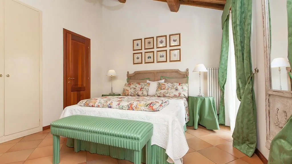 Trevi Penthouse With Jacuzzi Appartamento Roma 0*,  Italia