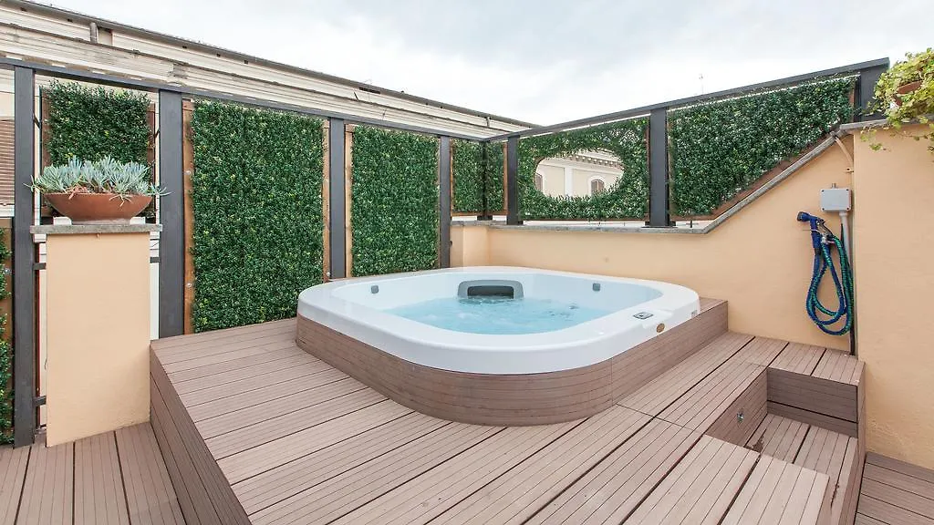 Trevi Penthouse With Jacuzzi Appartamento Roma Italia
